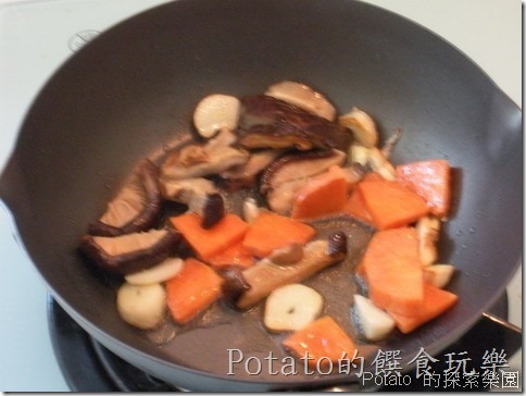 《食譜》035 蘆筍炒海鮮