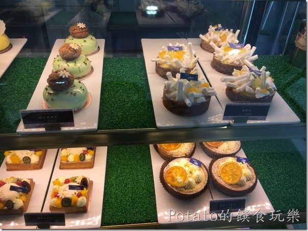 bye bye blues Taiwan櫥窗