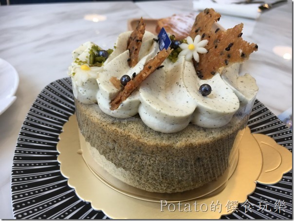 bye bye blues Taiwan阿里山蜜香金萱戚風蛋糕