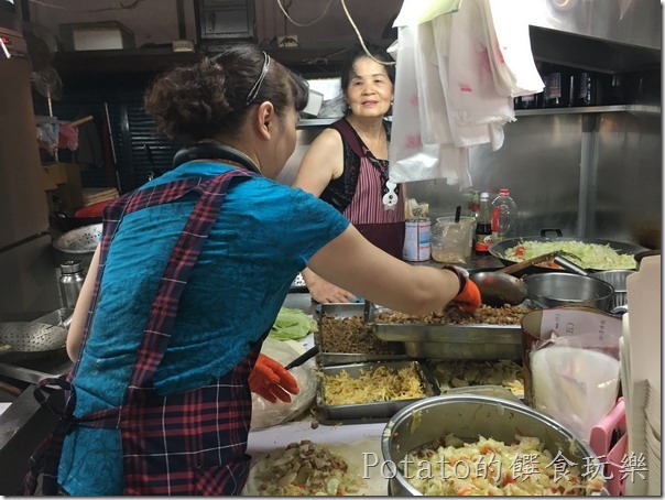 東菜市阿真春捲2