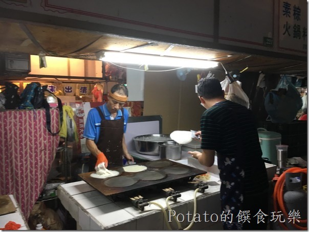 東菜市阿真春捲製作春捲皮