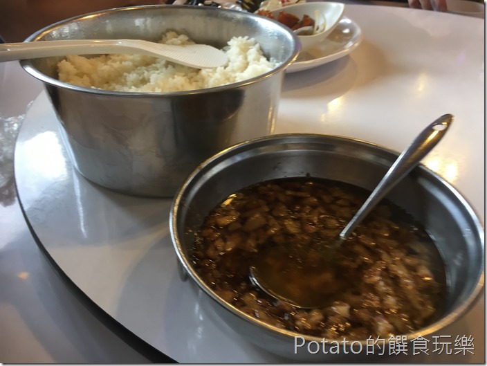 宜蘭壯圍大嵌城甕缸雞肉燥拌飯1