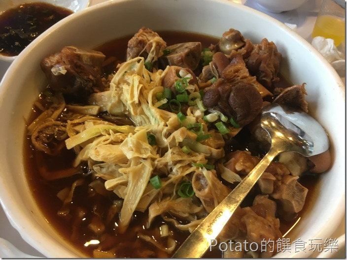 宜蘭壯圍大嵌城甕缸雞豬腳1