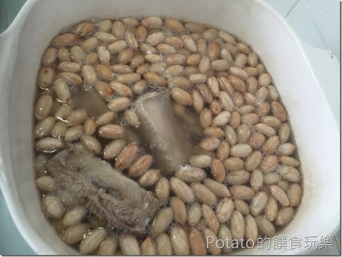 400花生排骨湯11