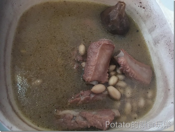 400花生排骨湯完成2