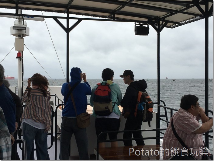 橫須賀軍港-觀光船上的父子