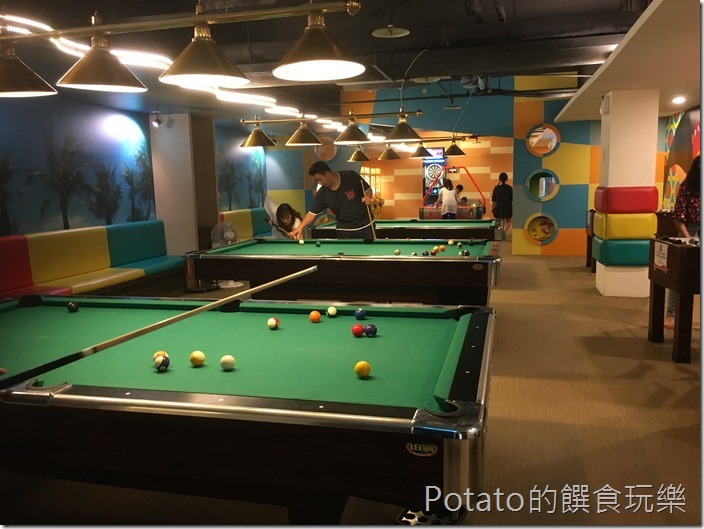 夏都沙灘酒店撞球室