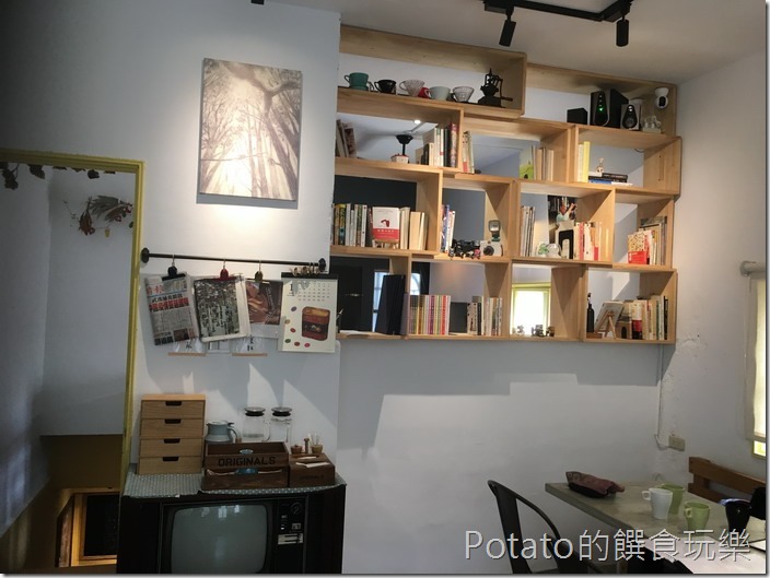 小巷裡的11號二樓