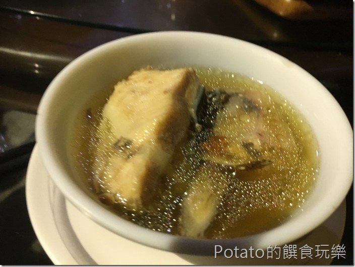 鱘龍魚湯