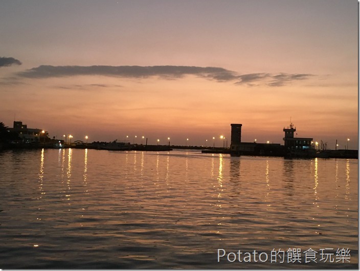 蚵仔寮漁港黃昏夕景1