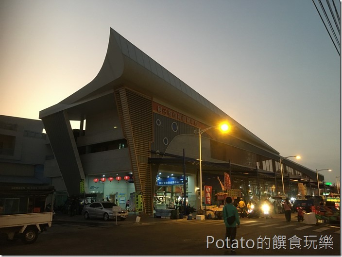 蚵仔寮漁港魚市場5