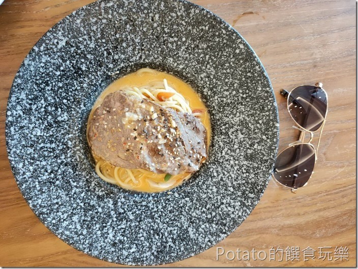 雛菊餐桌義大利麵