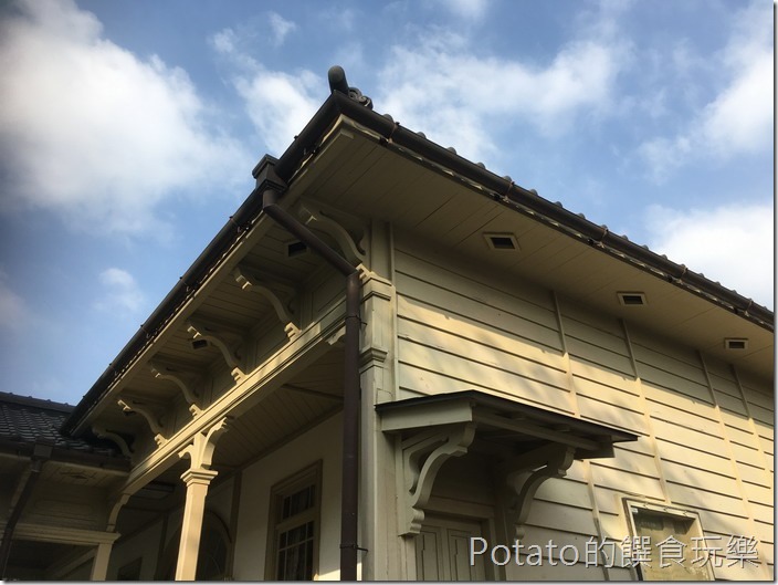 原台南廳長官邸弧形托架