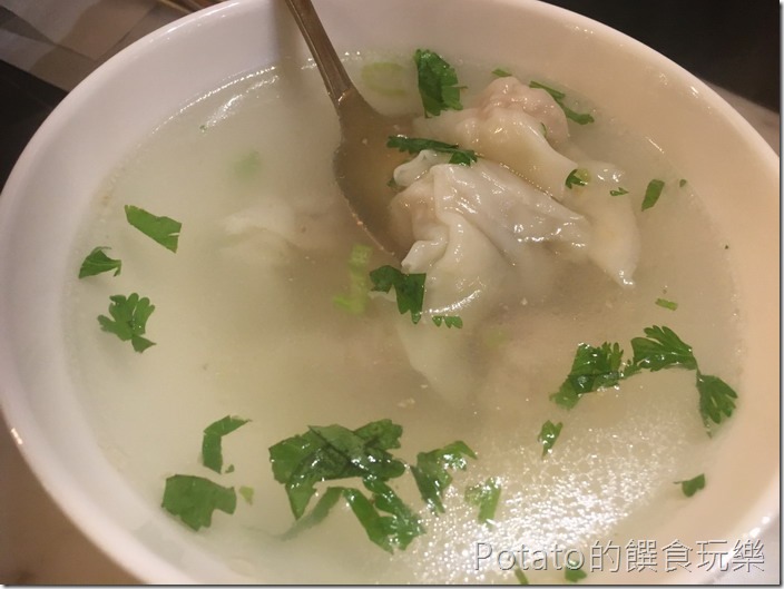 《葉明致麵鋪》餛飩湯