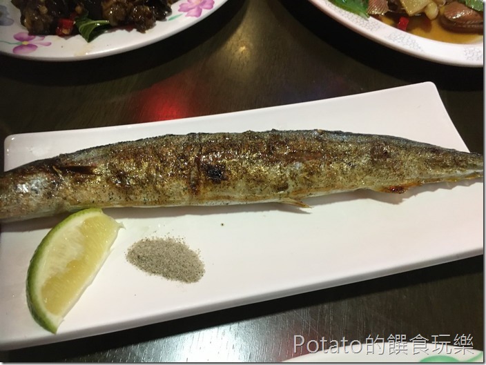 松仔腳燒烤海產秋刀魚