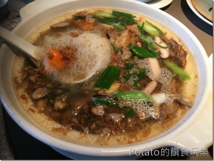 新東南海鮮餐廳米粉湯