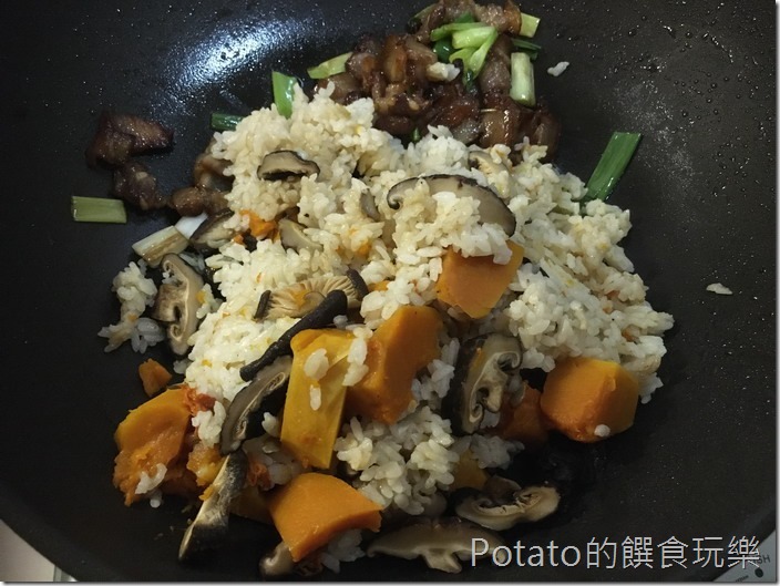 南瓜臘味飯拌炒1