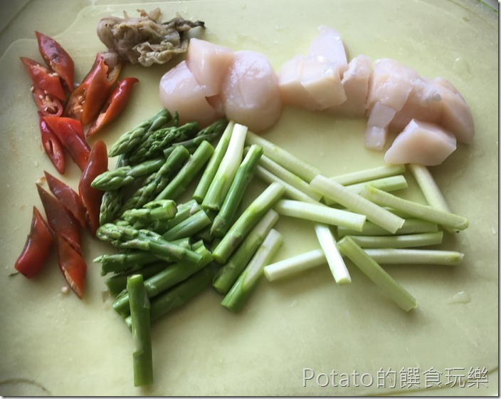 干貝炒蘆筍食材