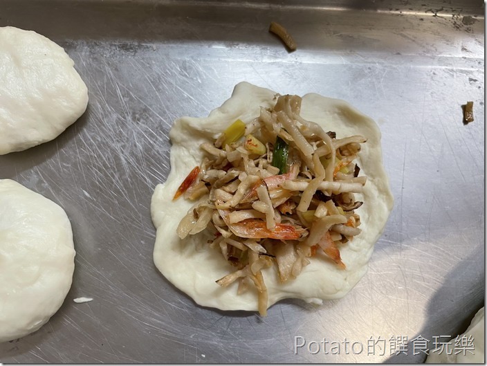 大頭菜乾煎餅包餡