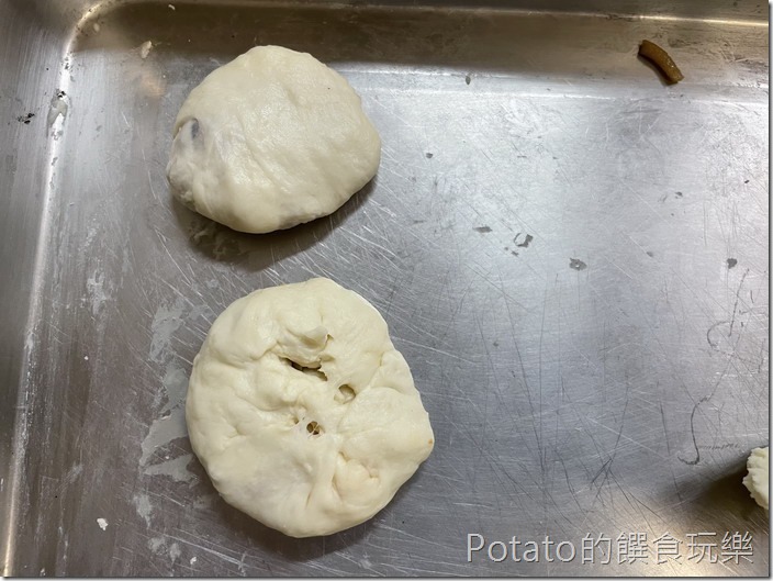 大頭菜乾煎餅包餡完成