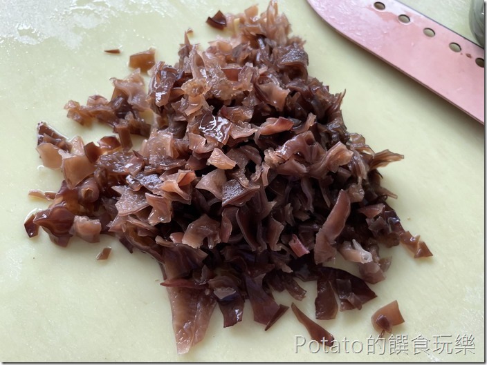 黑木耳炒蛋木耳切丁