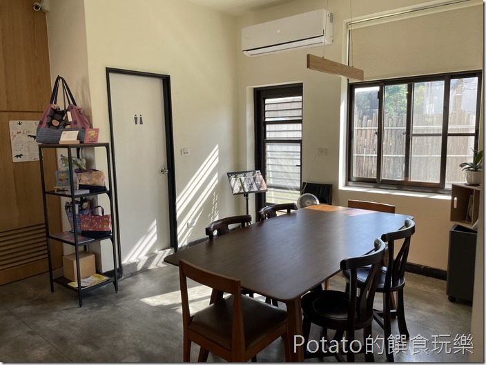 西竹圍之丘圍讀咖啡1F