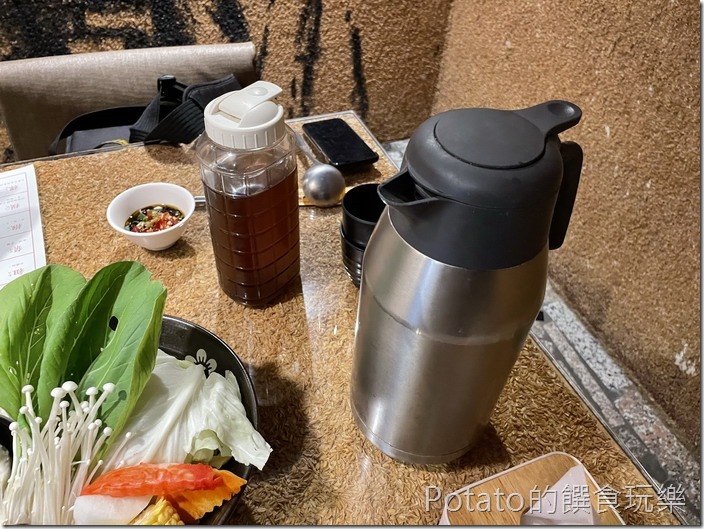 西港穀倉餐廳高湯與酸梅湯