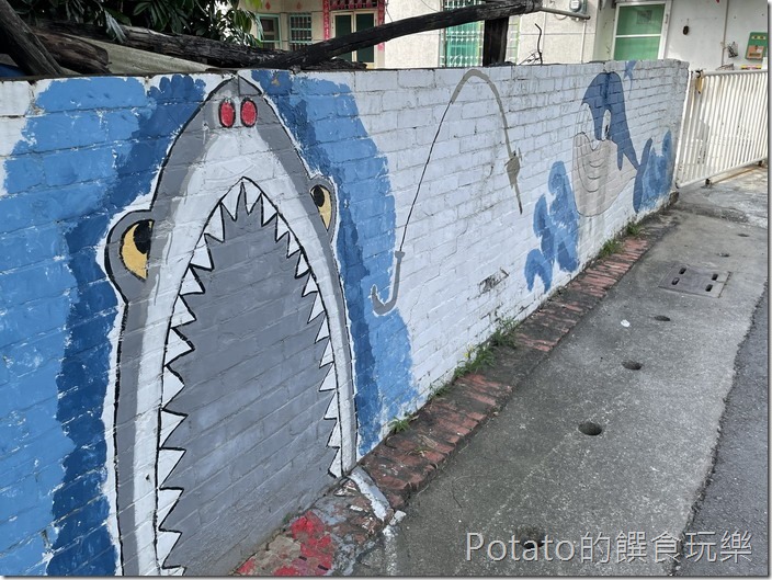 胡厝寮彩繪村鯊魚