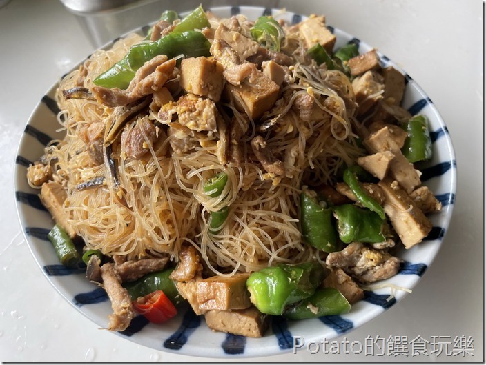 小魚乾糯米椒炒米粉