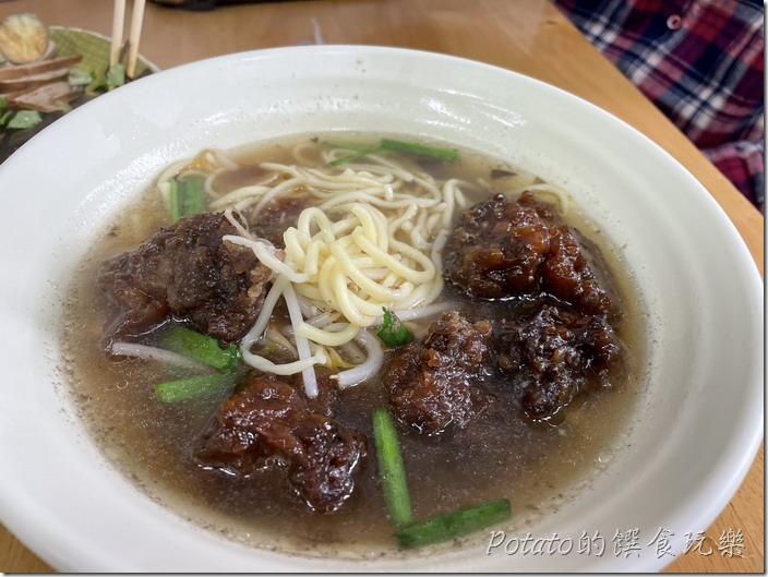 宏霖小吃部排骨麵