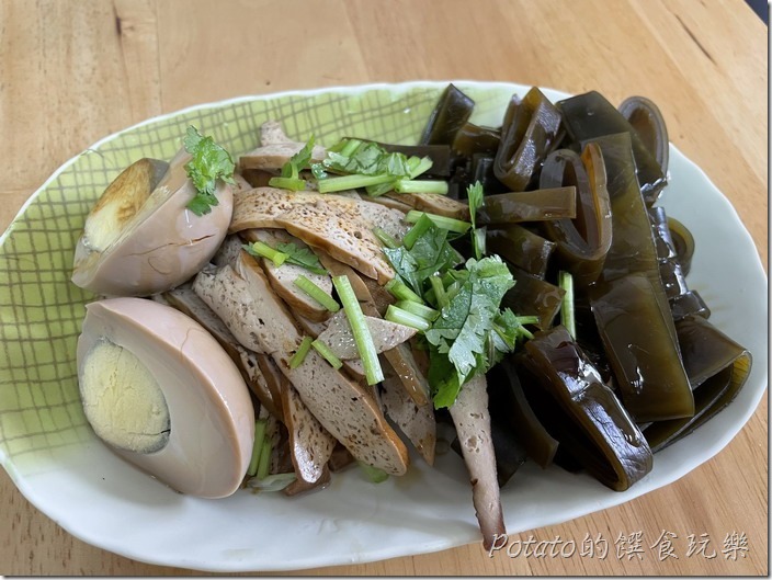 宏霖小吃部滷菜