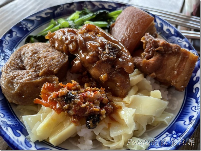 無米樂社區富貴食堂割稻飯