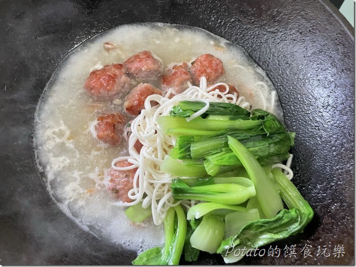 肉丸子麵4