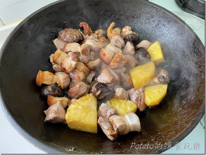 鳳梨燉菱角滷肉11