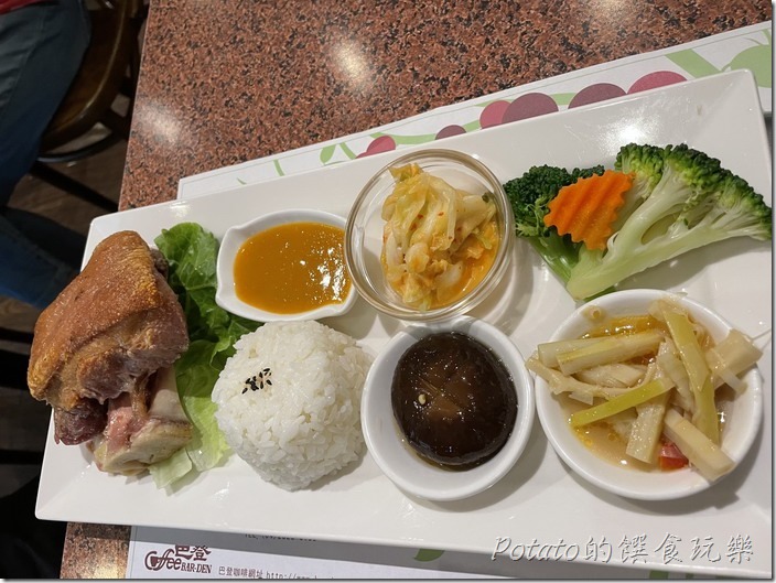 巴登咖啡德國豬腳