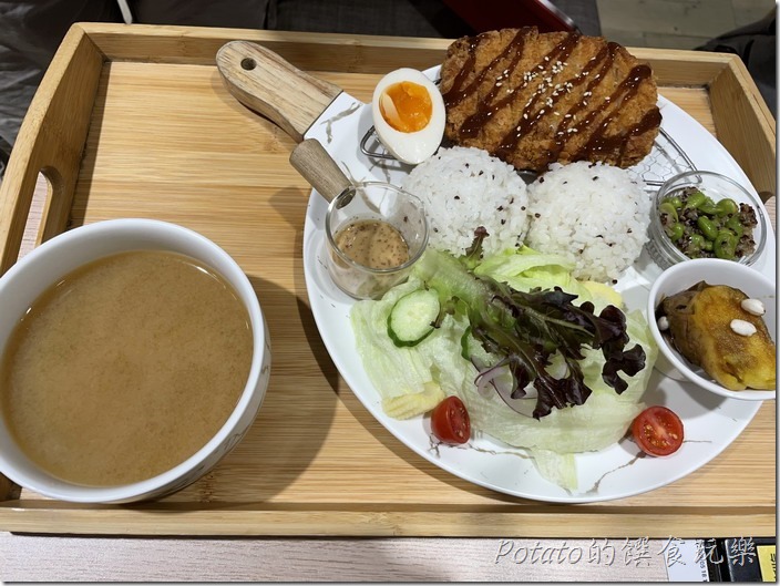 丸飯食事處豬排