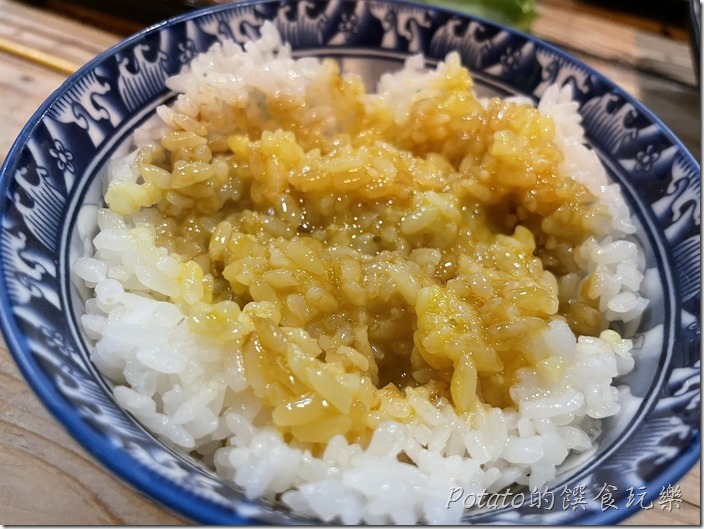【府城騷烤家】攪拌後的雪人拌飯