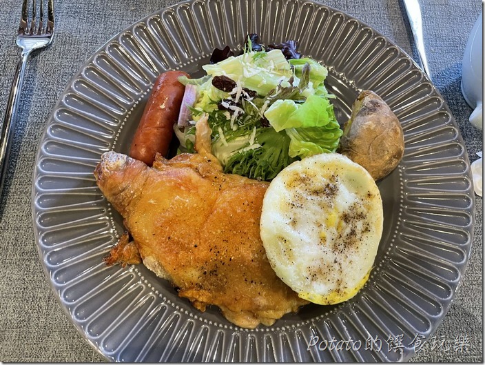 雲端城堡的早餐(雞腿)