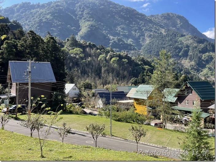 得恩亞納合掌村9