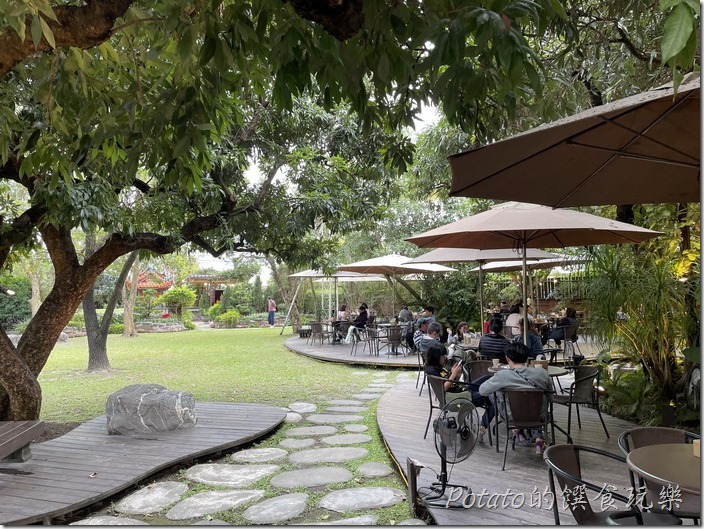 心之和烘培屋庭院1