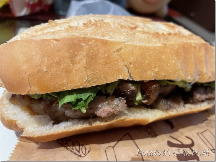 本比一家脆皮豬肉麵包2